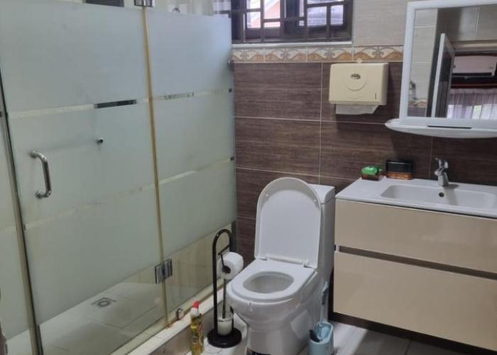 2 bedroom house in Tema
