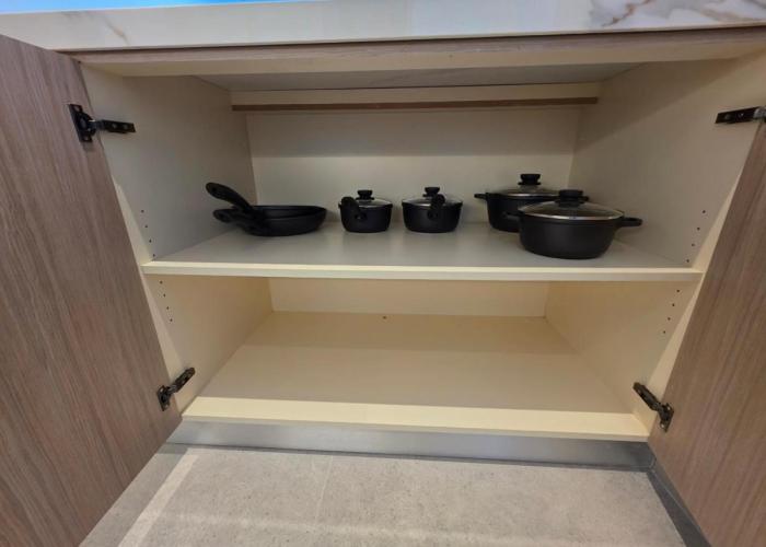 Sleek 1BR Haven Comfort and Style in Pearlhouse!