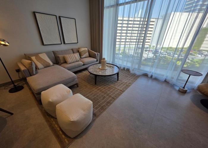 Sleek 1BR Haven Comfort and Style in Pearlhouse!