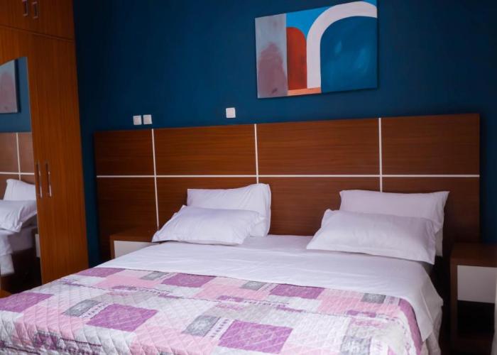 COMFORT INN-Executive apartments