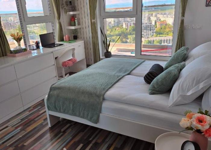 Sofia View - By Metro, Kids room, Sky Lounge Terrace, 2-Car Garage, Playground, BBQ, 24h Security