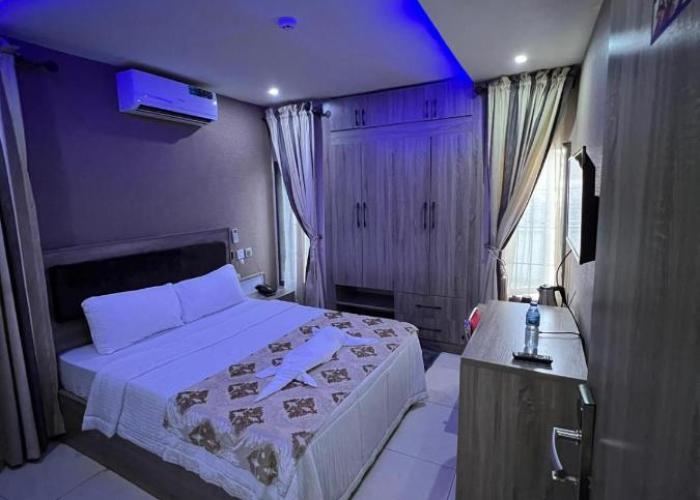Macdestly Apartment