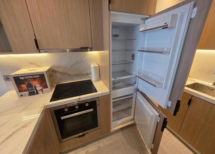 Elegant 1BR with Balcony PearlHouse Luxury Living!