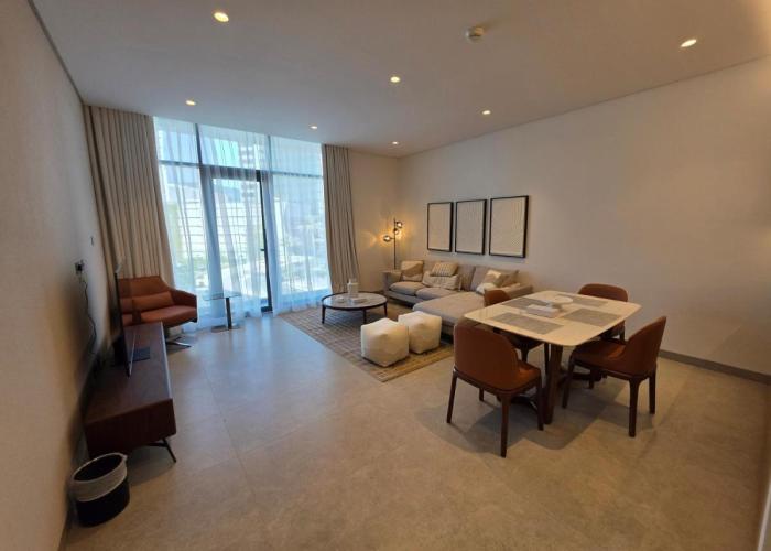 Elegant 1BR with Balcony PearlHouse Luxury Living!