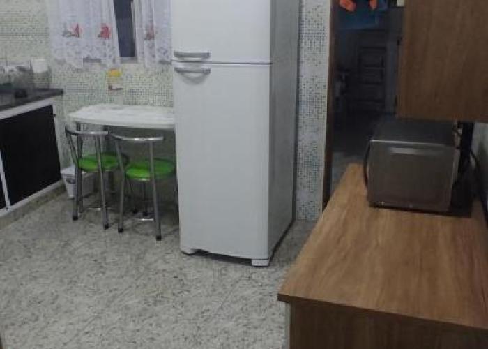 Casa com 5 cômodos, 1 quarto pronto para aluguel de temporada em Taboão da Serra