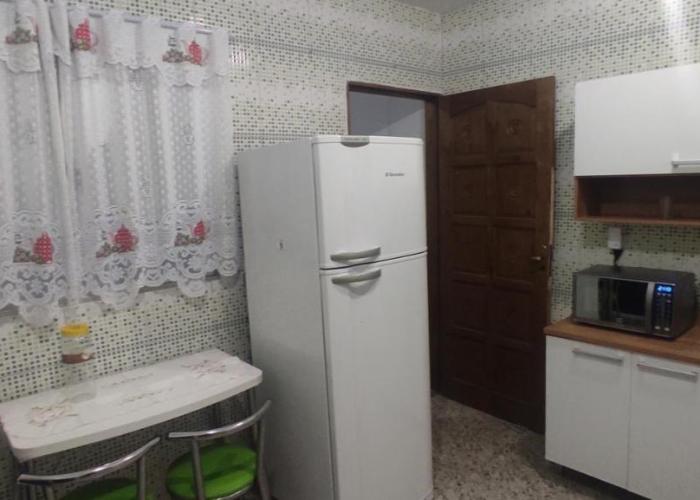 Casa com 5 cômodos, 1 quarto pronto para aluguel de temporada em Taboão da Serra