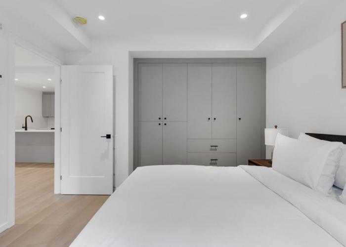 Le Victoria Midtown Mtl