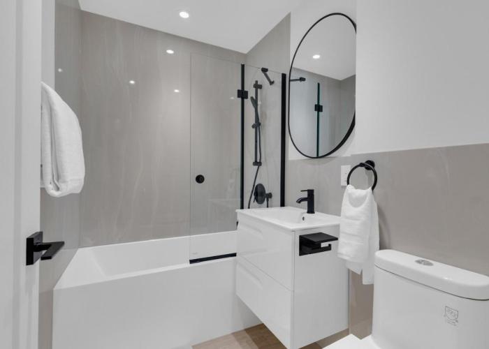 Le Victoria Midtown Mtl