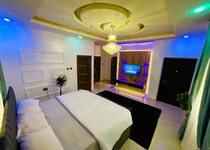 White House 3 Bedroom Apartment - Abeokuta