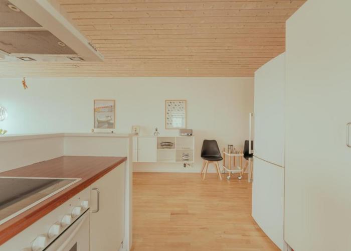 Apartment with Balcony and Ocean View - Tórshavn