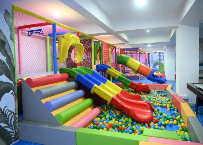 2 BHK The Luxury Stays by Glambirds Apartment
