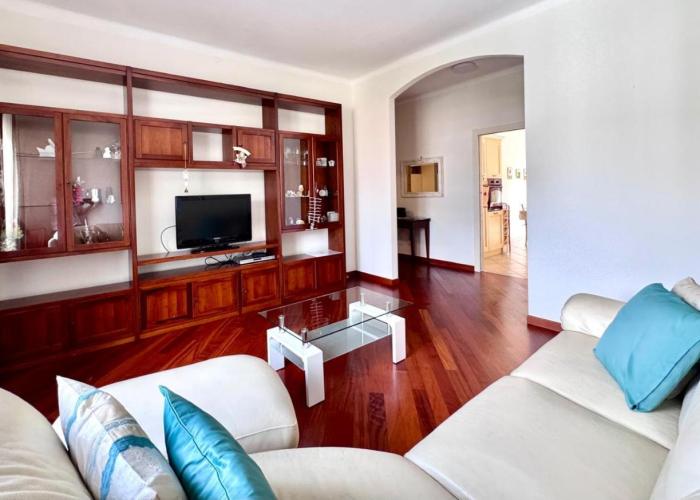 Kibilù - Family Space in Central Varese Bright & Large