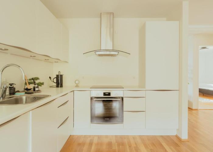3 BR Apartment with Balcony, Sea View and Parking