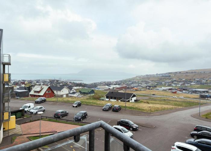 3 BR Apartment with Balcony, Sea View and Parking