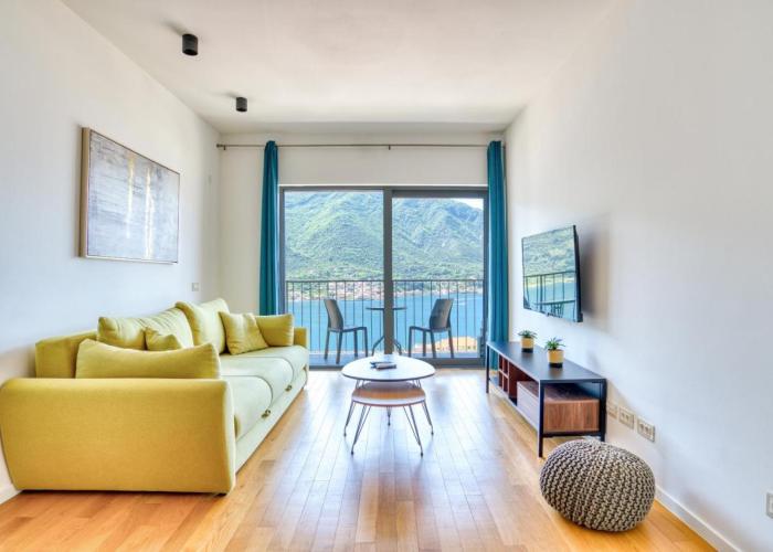 Kotor Sea View Apartment by MN Property