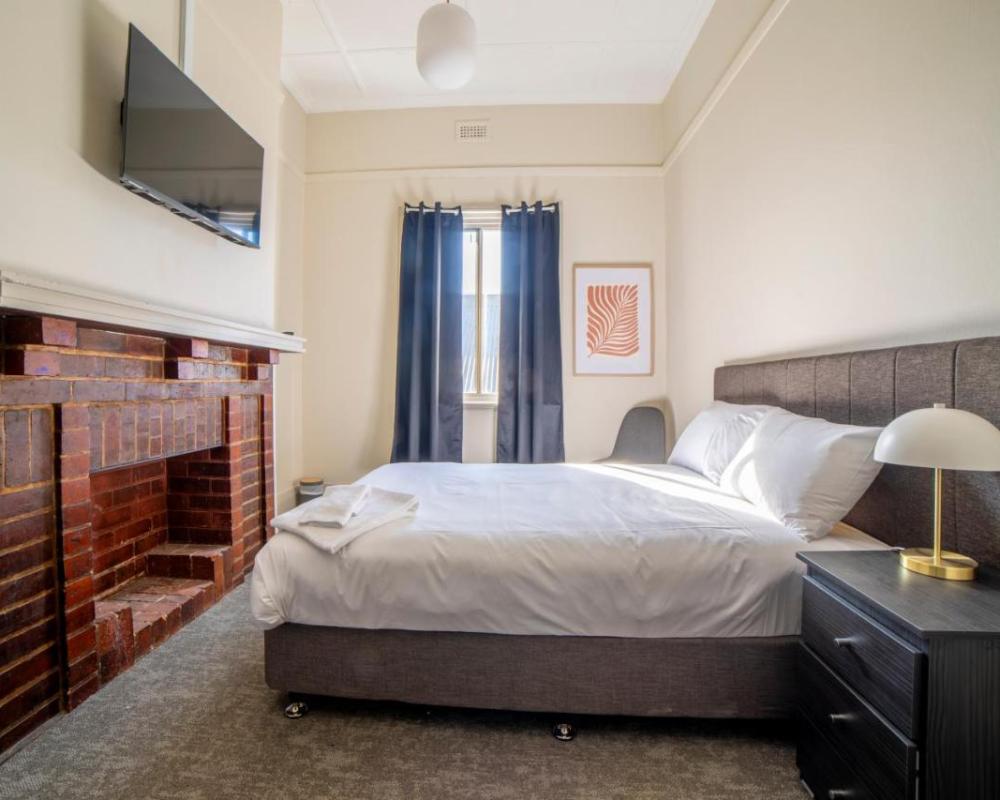 фото Terminus Hotel Yarrawonga