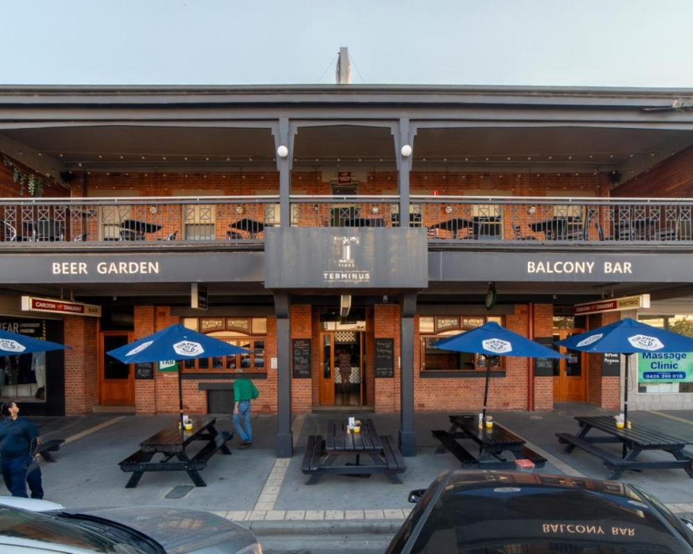 фото Terminus Hotel Yarrawonga
