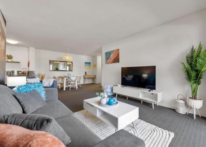Stylish 2-Bedroom Apartment in the Heart of Perth