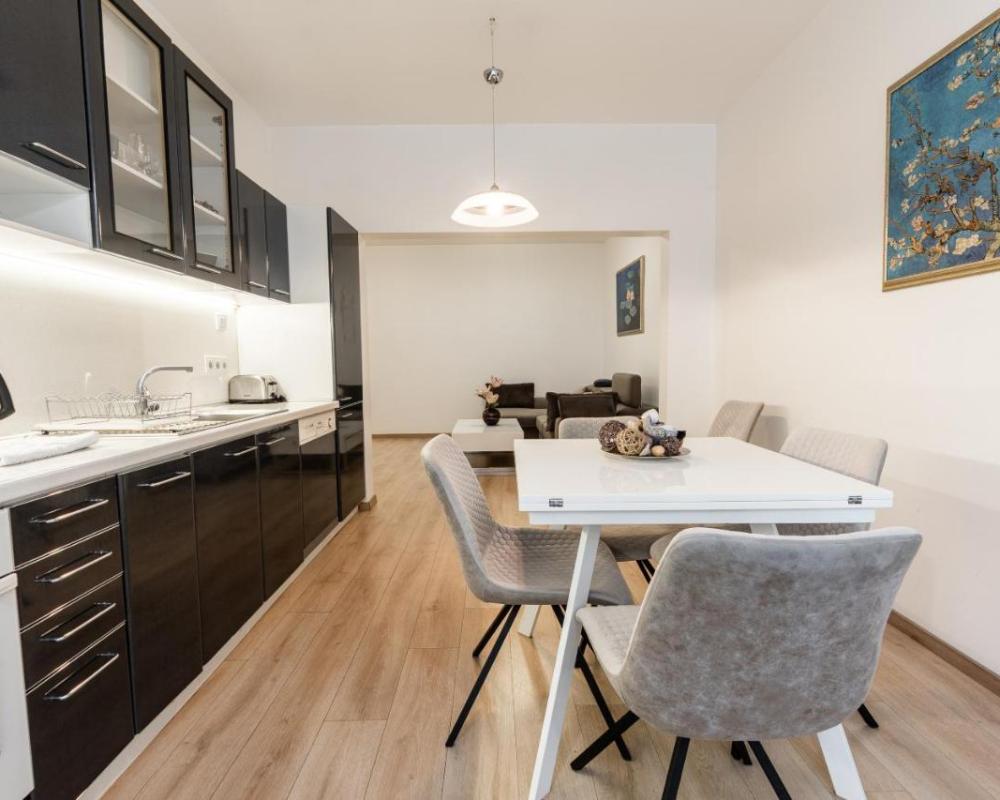 фото Asparuh 3BR Finest