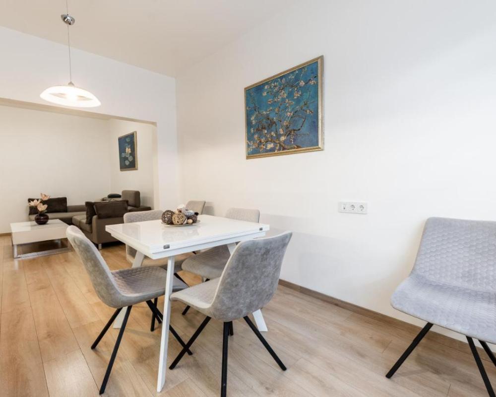 фото Asparuh 3BR Finest
