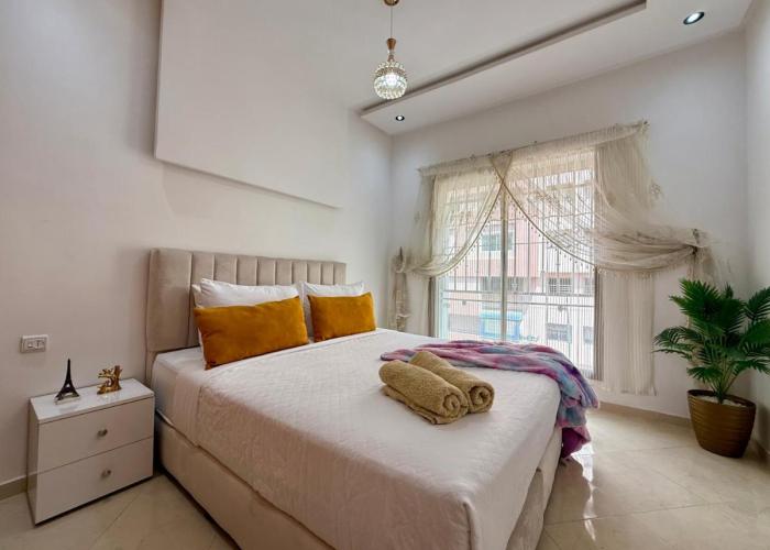 Charming Bright Flat in Historic La Ville Haut