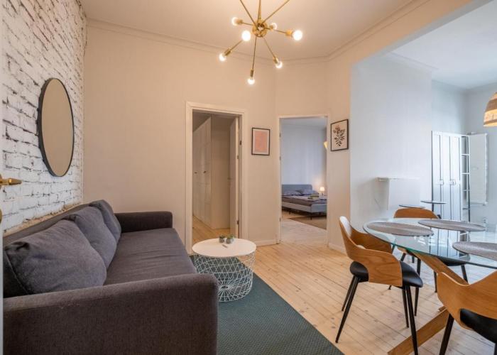 Spacious & Central 2BR with Terrace, Cozy & Modern by Flat Mаnager