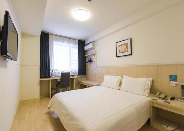 Jinjiang Inn Select Zhenjiang Yangzhong Yangzi Middle Road