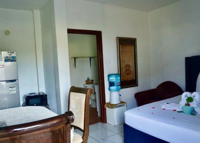 Courtside Studio w SeaView Pool Deck near Airport