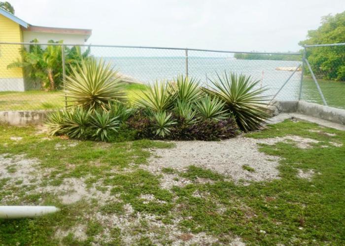 Sea Garden View 2-bed Studio w Pool Deck, 1stFl