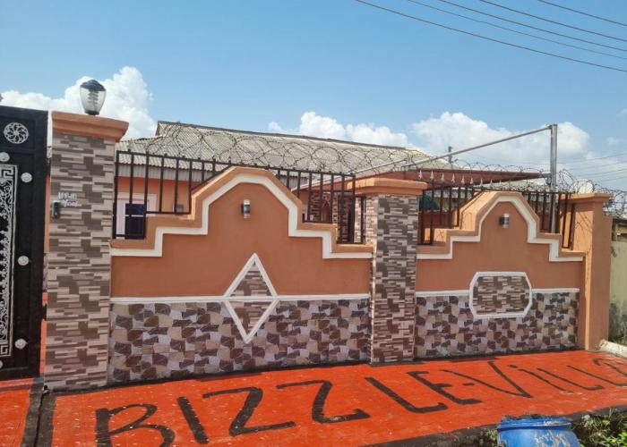 Luxury & Secured 3 Bedroom House with 24 Hours Solar Light