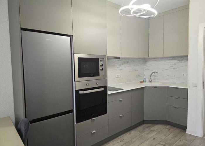 Stalev Premier Apart