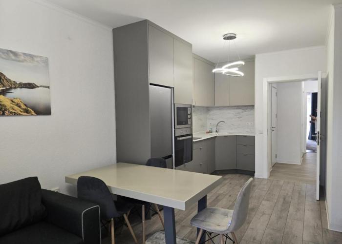 Stalev Premier Apart