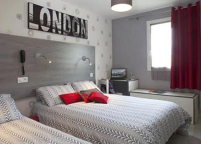 Hotel Mac Bed