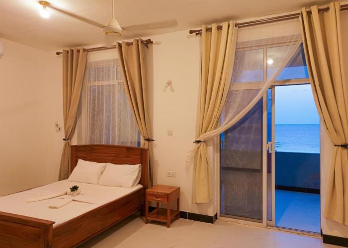 Oceanfront Oasis 2-Bedroom Master Suites in Uroa, Zanzibar