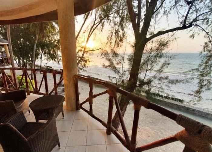 Kae Beach Resorts