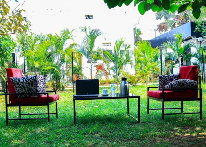 Gold Palm Hotel