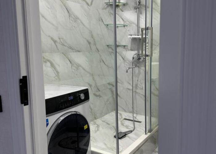 comfortable 1 bedroom apartment near centre of the city