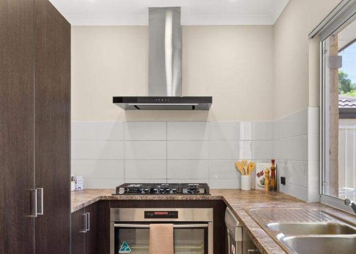 78 Modern Comforts Quiet Charm 3br 2ba Parking