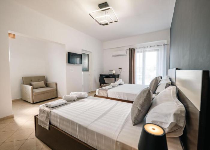 Elio's Rooms