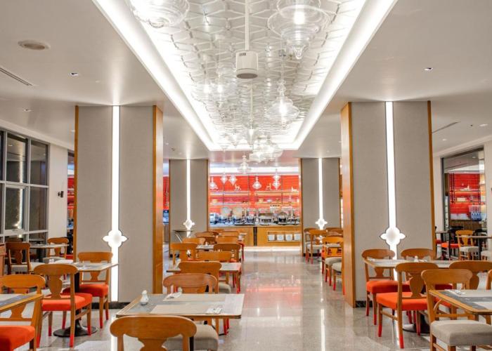 The Royal Paradise Hotel & Spa - SHA Extra Plus