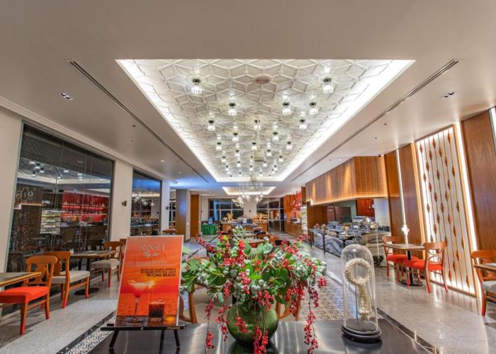 The Royal Paradise Hotel & Spa - SHA Extra Plus