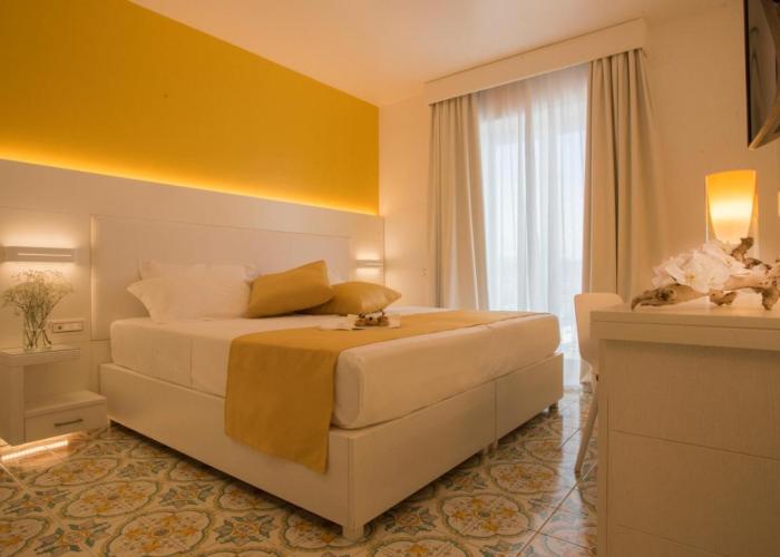 Lloyd's Baia Hotel