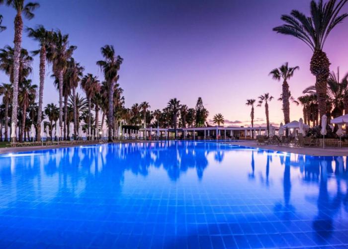 Louis Phaethon Beach