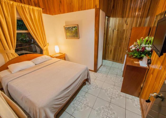 Cabinas Eddy B&B