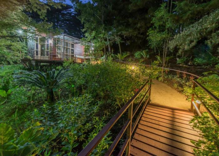 Los Pinos Cabins & Reserve