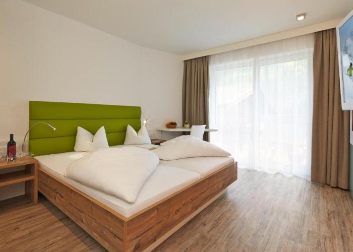 Alpendiamond Ski in & Bike Out apartments Top 200, 400 & penthouse 600