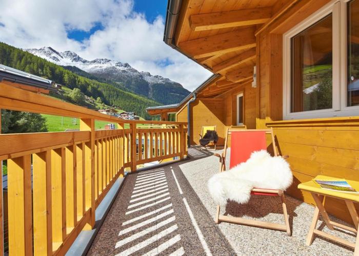 Alpendiamond Ski in & Bike Out apartments Top 200, 400 & penthouse 600