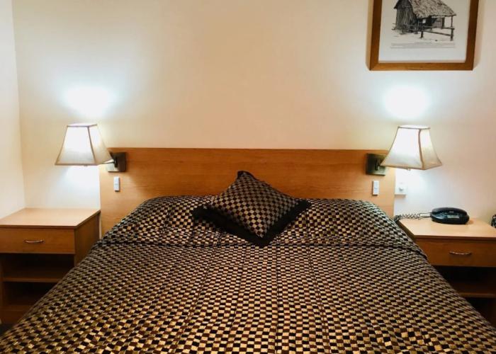 Bushmans Motor Inn