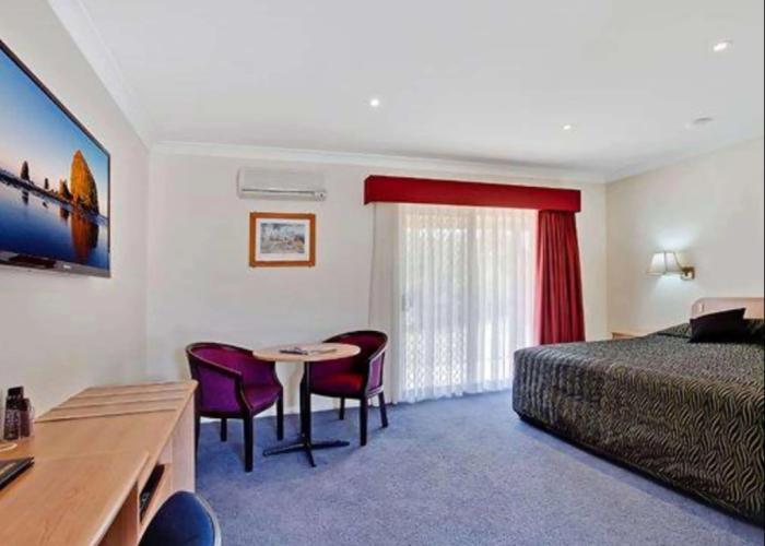 Bushmans Motor Inn