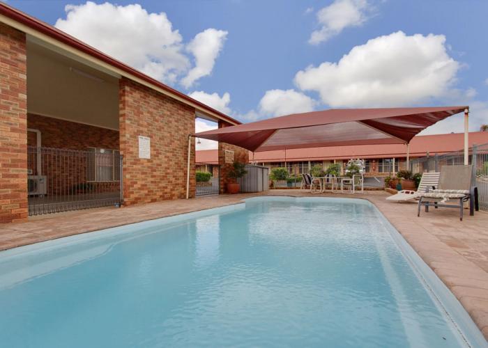 Quality Inn Parkes International